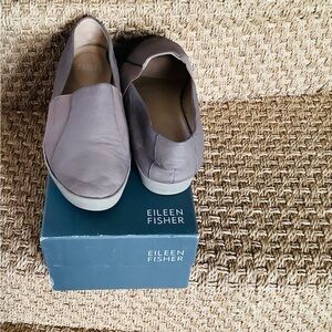 EILEEN FISHER CHASE TAUPE LEATHER LOAFERS SLIP ON SZ 9.5 MED